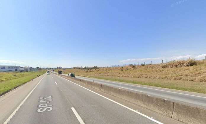 Homem morre e idosa fica ferida em acidente na Dutra, em Canas Homem morre e idosa fica ferida em acidente na Dutra, em Canas