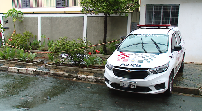 foto A polícia preservou a cena do crime e, ao investigar, descobriu que David morava nas proximidades.