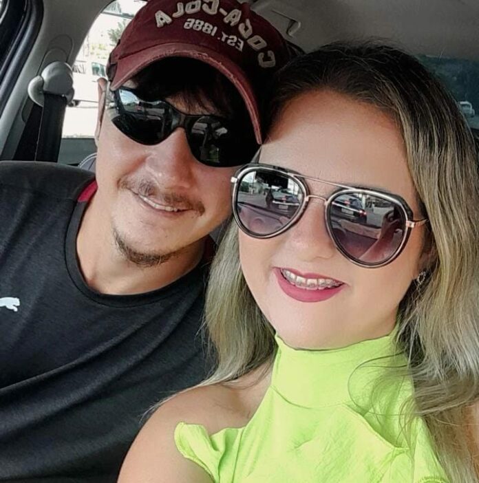 Casal morto após deslizamento de terra em Taubaté deixa duas crianças Casal morto após deslizamento de terra em Taubaté deixa duas crianças