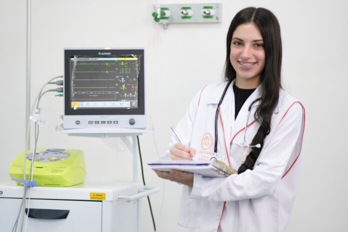 E.E.Dona Pilar Garcia Vidal - Curso de Enfermagem