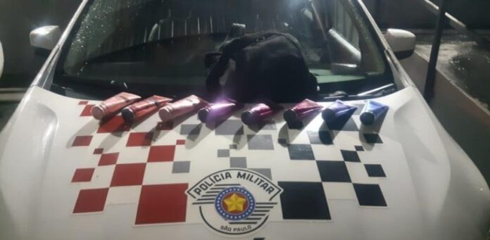 Homem é preso após furtar cremes de cabelo de farmácia em São José