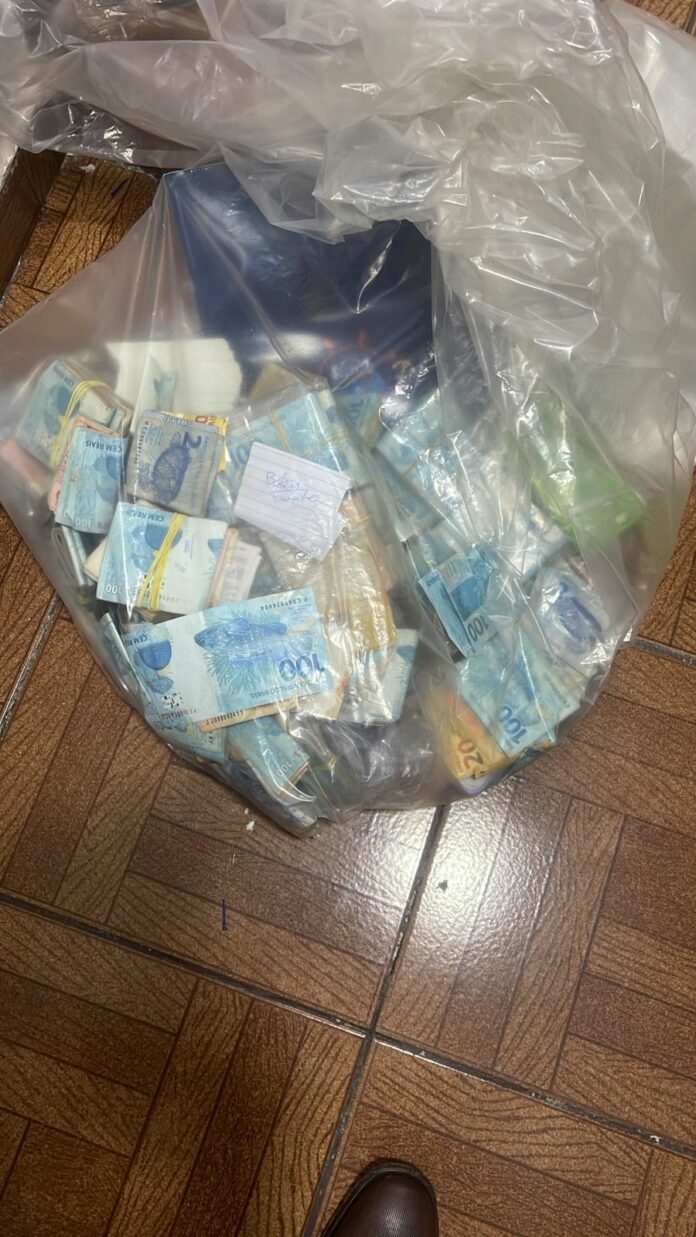 Operação do Gaeco combate quadrilha especializada em roubos de carro-forte no estado de SP Operação do Gaeco combate quadrilha especializada em roubos de carro-forte no estado de SP