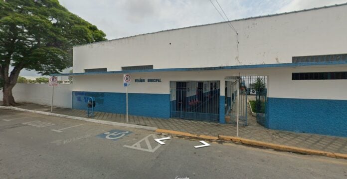 Três pessoas ficam feridas após tiroteio no Velório Municipal, em Lorena Três pessoas ficam feridas após tiroteio no Velório Municipal, em Lorena