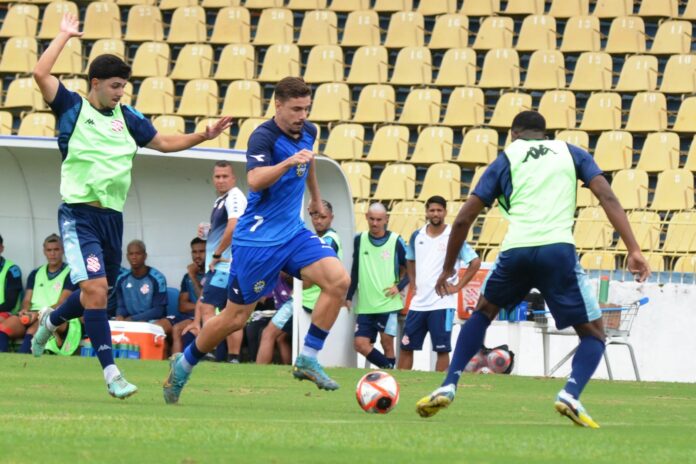 Liberado para o Natal, elenco do São José EC se reapresenta nesta sexta-feira (27) Liberado para o Natal, elenco do São José EC se reapresenta nesta sexta-feira (27)