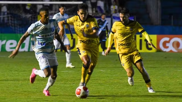 As novidades para a edição de 2025 são Votuporanguense e Grêmio Prudente, que subiram da Série A3, e Ituano e Santo André, rebaixados no Paulistão. As novidades para a edição de 2025 são Votuporanguense e Grêmio Prudente, que subiram da Série A3, e Ituano e Santo André, rebaixados no Paulistão.