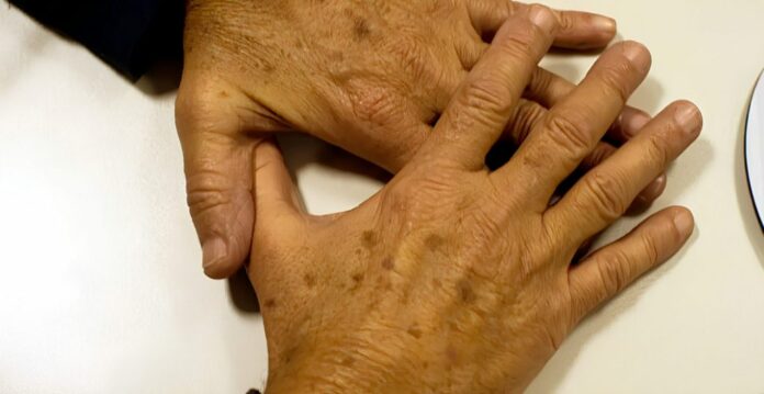 11F62D7F-7456-449F-AB44-904BF33851D1