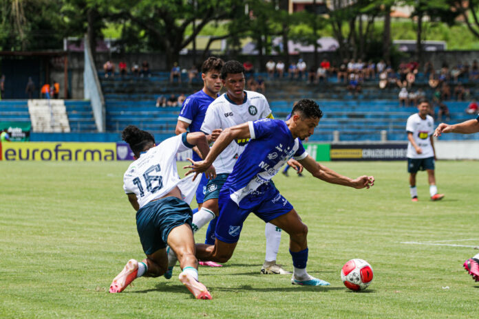 Taubaté enfrenta Goiás em busca da classificação para a próxima fase da Copinha Taubaté enfrenta Goiás em busca da classificação para a próxima fase da Copinha