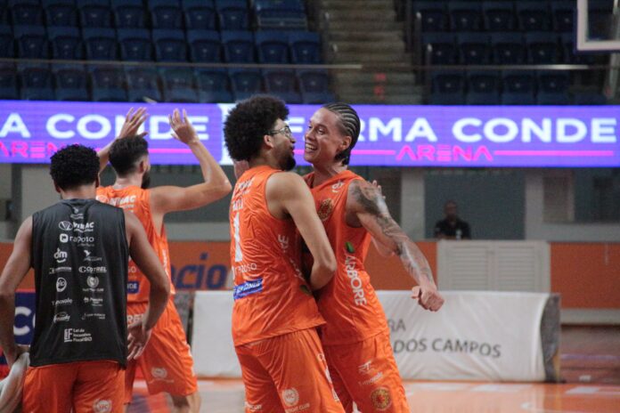 São José derrota líder Minas e conquista a quarta vitória seguida no NBB