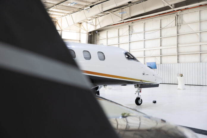 Embraer fecha acordo de US$ 7 bilhões em vendas de jatos executivos para empresa americana Embraer fecha acordo de US$ 7 bilhões em vendas de jatos executivos para empresa americana