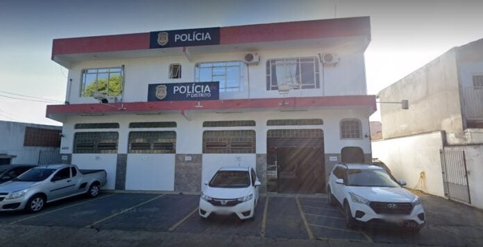 Idoso é preso acusado de filmar partes íntimas de vítimas em supermercado de São José