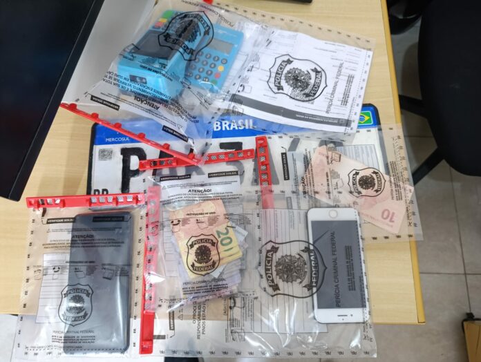 PF prende suspeito de encomendar dinheiro falso em Lorena