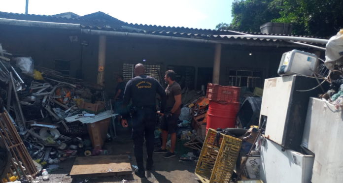 FERRO VELHO IRREGULAR GCM 2