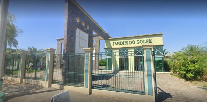 Polícia prende 3º suspeito de sequestrar e roubar médico em condomínio de luxo de São José Polícia prende 3º suspeito de sequestrar e roubar médico em condomínio de luxo de São José