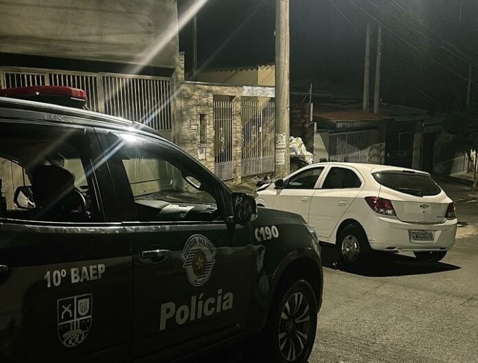 Homem é preso e menor apreendido após perseguição em Sumaré
