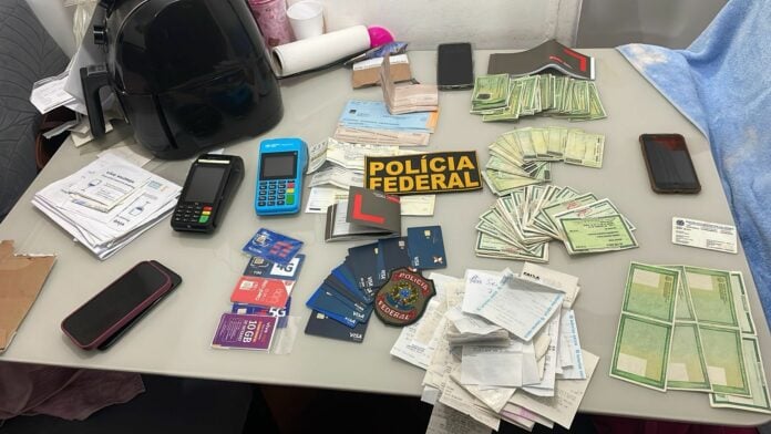 Polícia Federal de Campinas investiga fraudes contra a Caixa Econômica Federal Polícia Federal de Campinas investiga fraudes contra a Caixa Econômica Federal