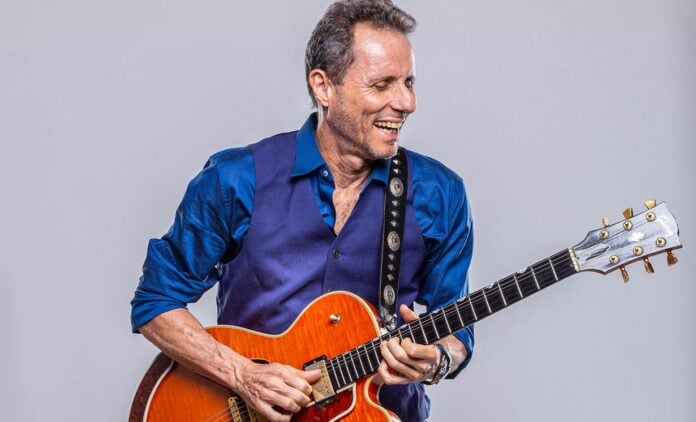 Tony Bellotto, dos Titãs, revela ter câncer no pâncreas