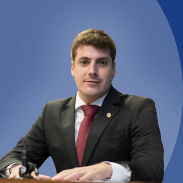 Câmara de Guaratinguetá cassa mandato do vereador condenado por embriaguez ao volante e corrupção ativa