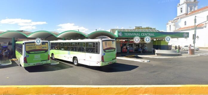 Homem é preso após agredir outro na Rodoviária Velha de São José dos Campos Homem é preso após agredir outro na Rodoviária Velha de São José dos Campos