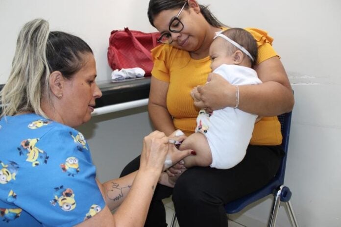 Pindamonhangaba faz ação de vacinação contra a gripe e febre amarela neste sábado (12)