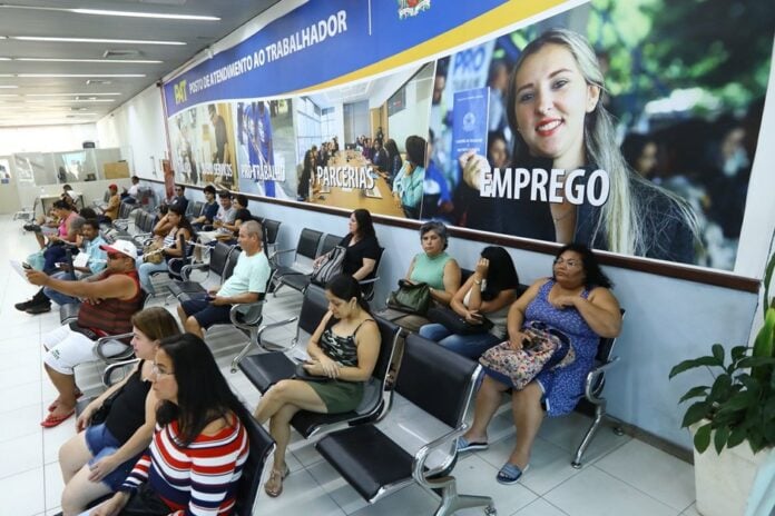 PAT de São José abre semana com 476 vagas