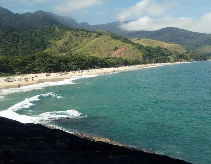 Jovem de 20 anos morre após afogamento em praia de São Sebastião