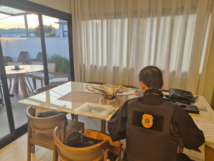 PF faz operação contra fraudes no fornecimento de merenda escolar em Lavrinhas PF faz operação contra fraudes no fornecimento de merenda escolar em Lavrinhas