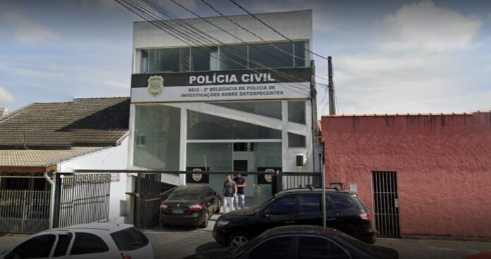 Polícia apreende mais de 1,3 mil porções de drogas com suspeito em São José dos Campos