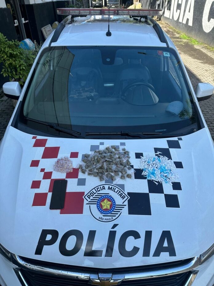 Homem é preso por tráfico de drogas em Ubatuba Homem é preso por tráfico de drogas em Ubatuba