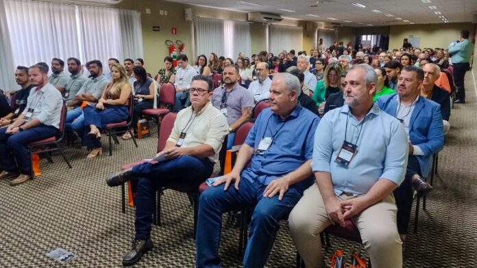 prefeitura-de-aracatuba-apresenta-propostas-para-o-setor-imobiliario-em-congresso-regional (1) Prefeitura de Araçatuba