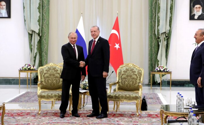 Presidente da Turquia diz que país está pronto para mediar negociação de paz entre Rússia e Ucrânia