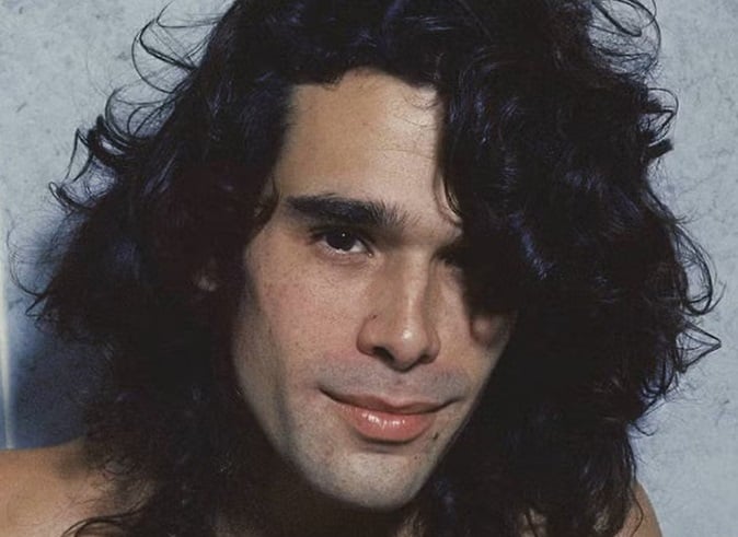 Zé Ibarra apresenta “Transe”, primeiro single de seu aguardado segundo álbum