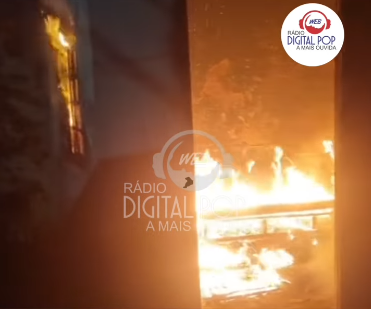 Incêndio destrói casa em Hortolândia; vizinhos ajudam a conter as chamas