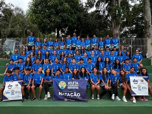 Equipe de natação de São José dos Campos conquista 120 medalhas em torneio regional