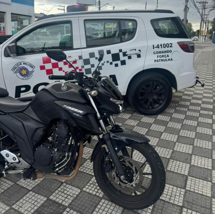 Homem é preso após furtar uma motocicleta em Jacareí