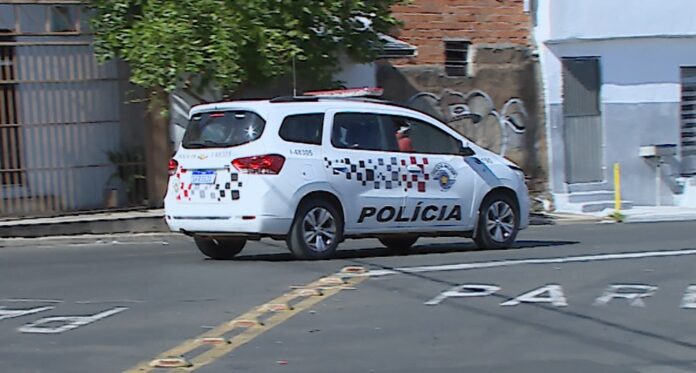 Homem é baleado em assalto a caminho do trabalho em Hortolândia Homem é baleado em assalto a caminho do trabalho em Hortolândia