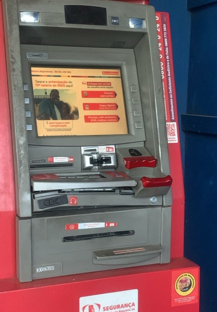 Tentativa de furto a caixa eletrônico assusta moradores em Campinas