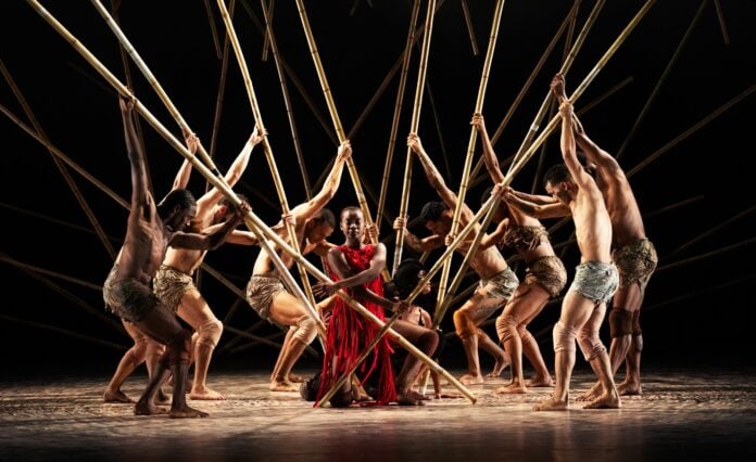 Deborah Colker apresenta espetáculo “Sagração” em Campinas Deborah Colker apresenta espetáculo “Sagração” em Campinas