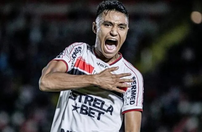 Jogador Pedro Severino tem alta após 98 dias internado