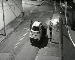 Trio de estudantes passa por tentativa de assalto próximo à PUC-Campinas Trio de estudantes passa por tentativa de assalto próximo à PUC-Campinas