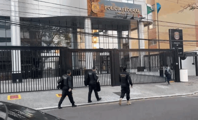 Polícia Federal faz buscas após roubo a banco com explosivos