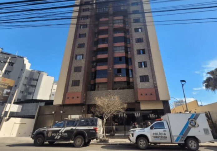 Prédio onde casal foi encontrado | Reprodução