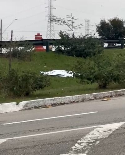 Motociclista morre em acidente na zona sul de São José Motociclista morre em acidente na zona sul de São José