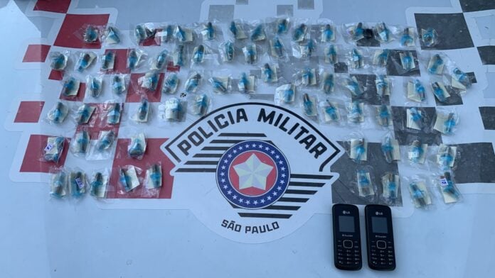 Adolescente é apreendido com mais de 200 gramas de dry na zona sul de São José Adolescente é apreendido com mais de 200 gramas de dry na zona sul de São José