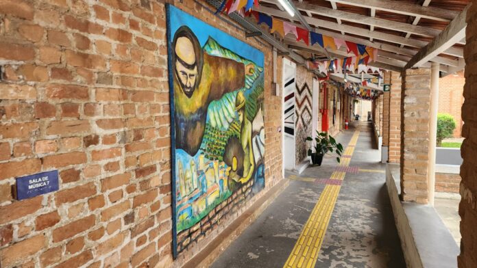 Evento gratuito reúne cultura geek, apresentações e gastronomia solidária em Taubaté Evento gratuito reúne cultura geek, apresentações e gastronomia solidária em Taubaté