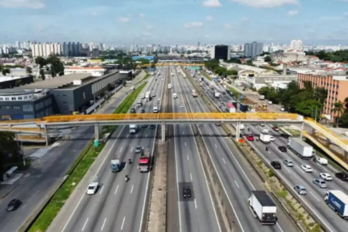 Dutra tem bloqueios e desvios em São José nesta sexta (29)