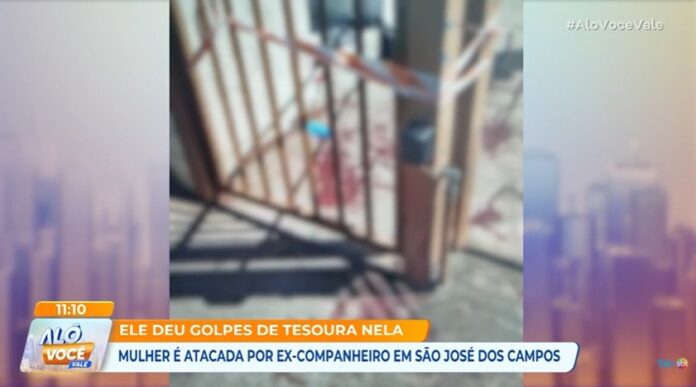 Mulher é atacada com golpes de tesoura pelo ex-marido em São José Mulher é atacada com golpes de tesoura pelo ex-marido em São José