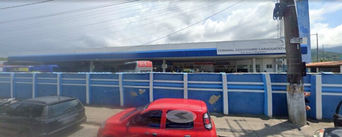 GCM apreende mais de R$ 4 mil com homem em situação de rua na rodoviária de Caraguatatuba