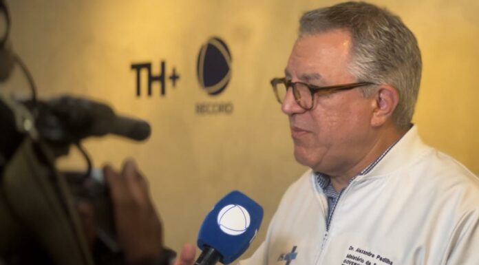 Ministro da Saúde, Alexandre Padilha, visita TH+ Record e concede entrevista exclusiva ao Balanço Geral