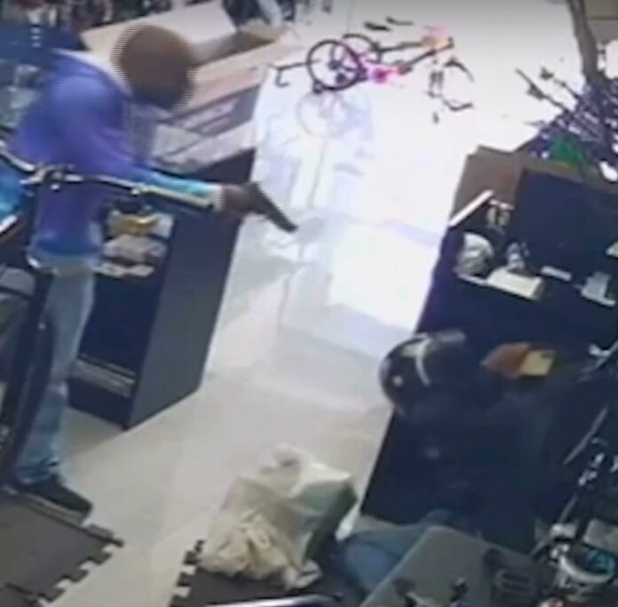 WhatsApp Image 2025-08-28 at 15.42.18 Um homem foi executado em Campinas, na manhã desta quinta-feira (28), por dívida de aluguel.