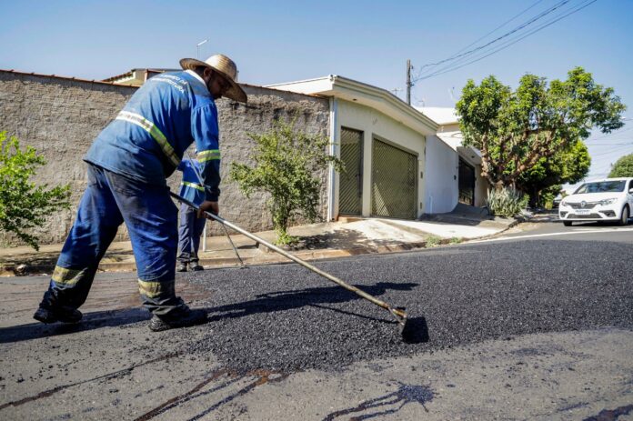 tapa_buraco_jose_sampaio_30_06_23_-_foto_fernando_gonzaga_2